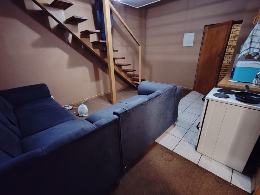 1 Bedroom Property for Sale in Kannoniers Park North West